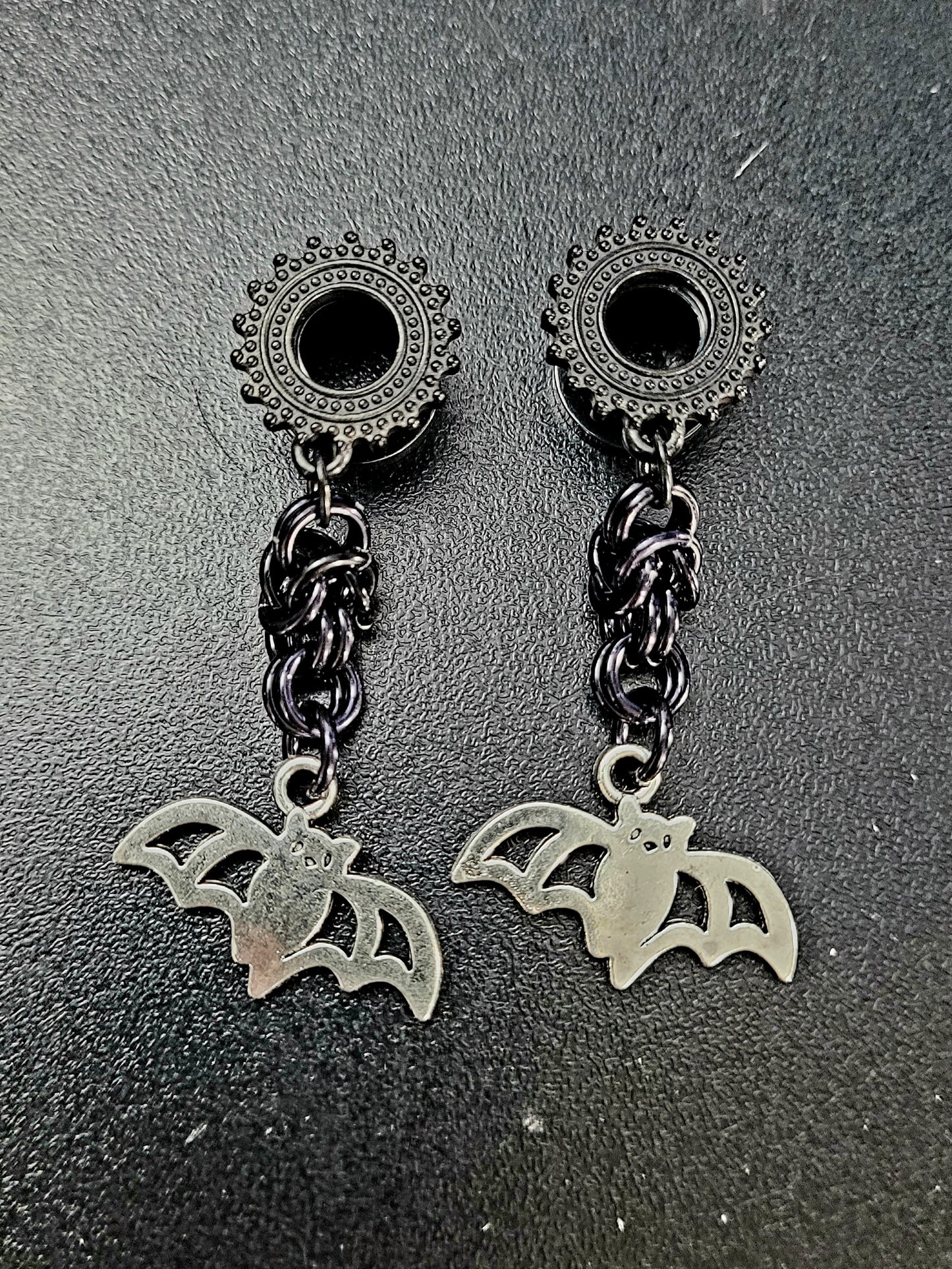 0G - 8mm Tunnel Gauged Dangles