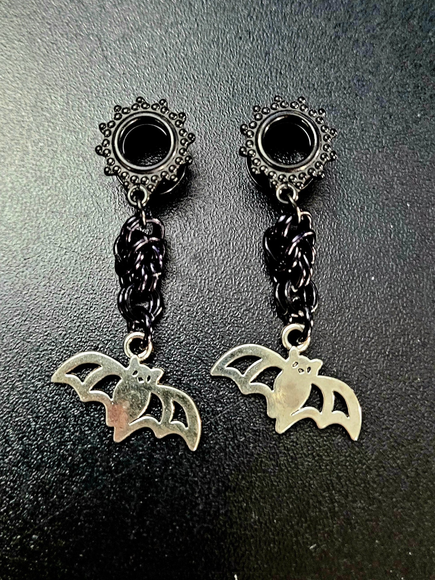 0G - 8mm Tunnel Gauged Dangles