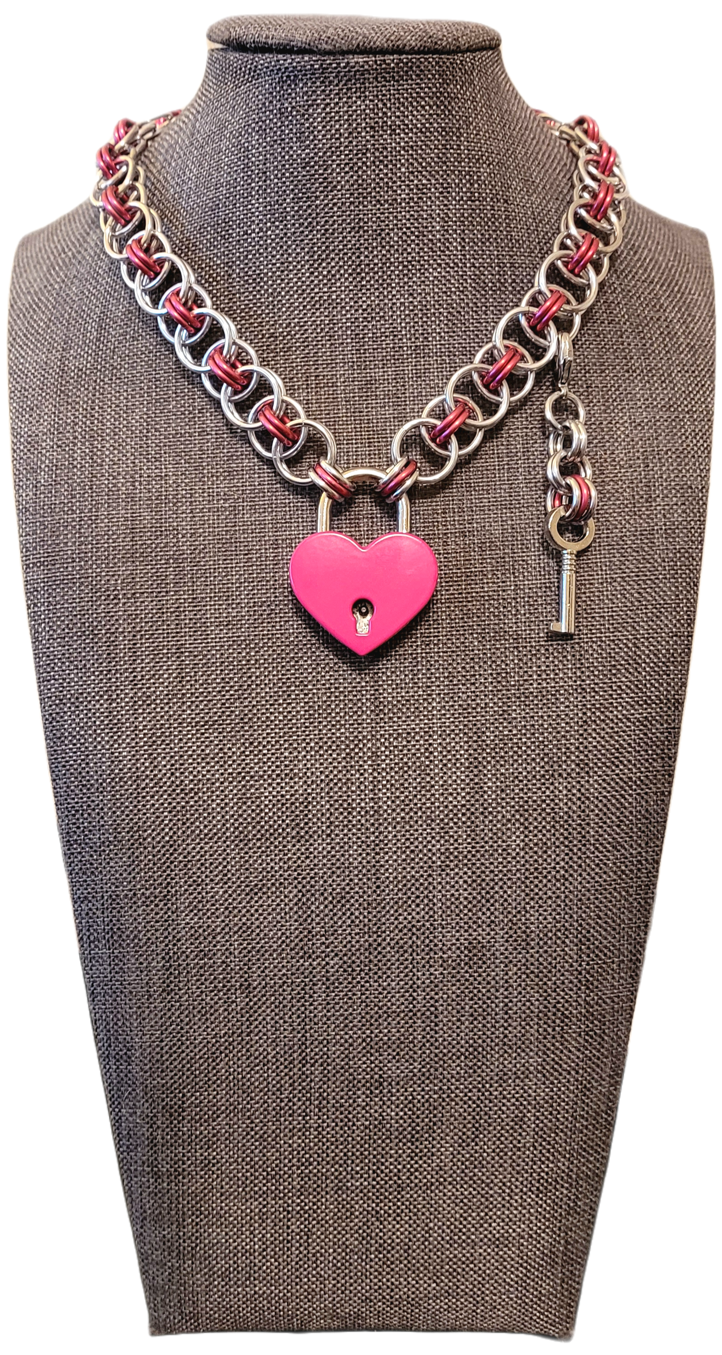 Heart Lock Helm Choker