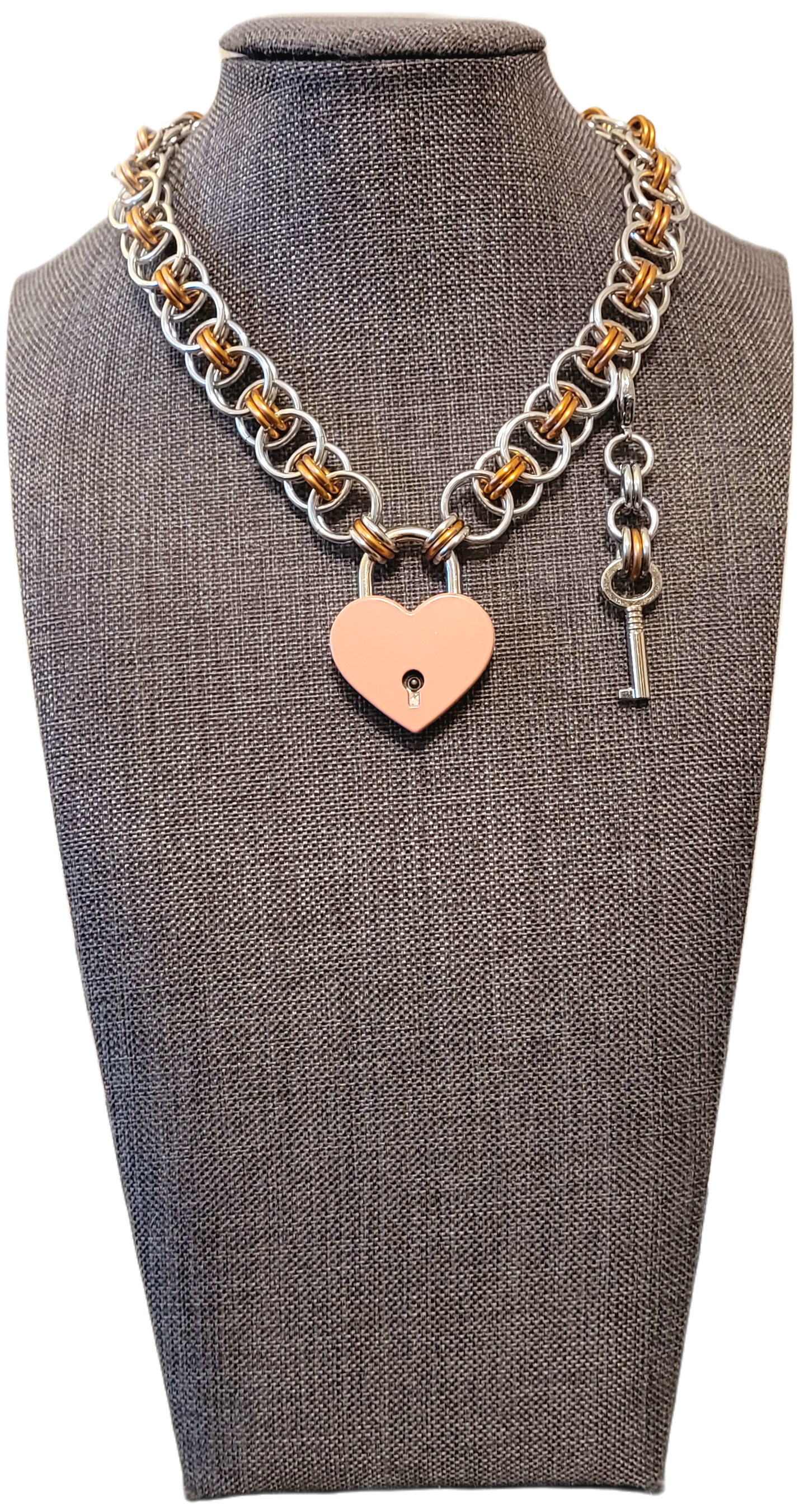 Heart Lock Helm Choker