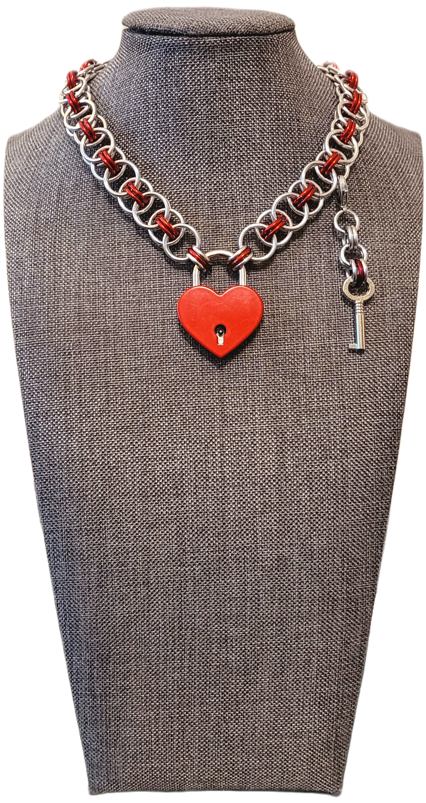 Heart Lock Helm Choker