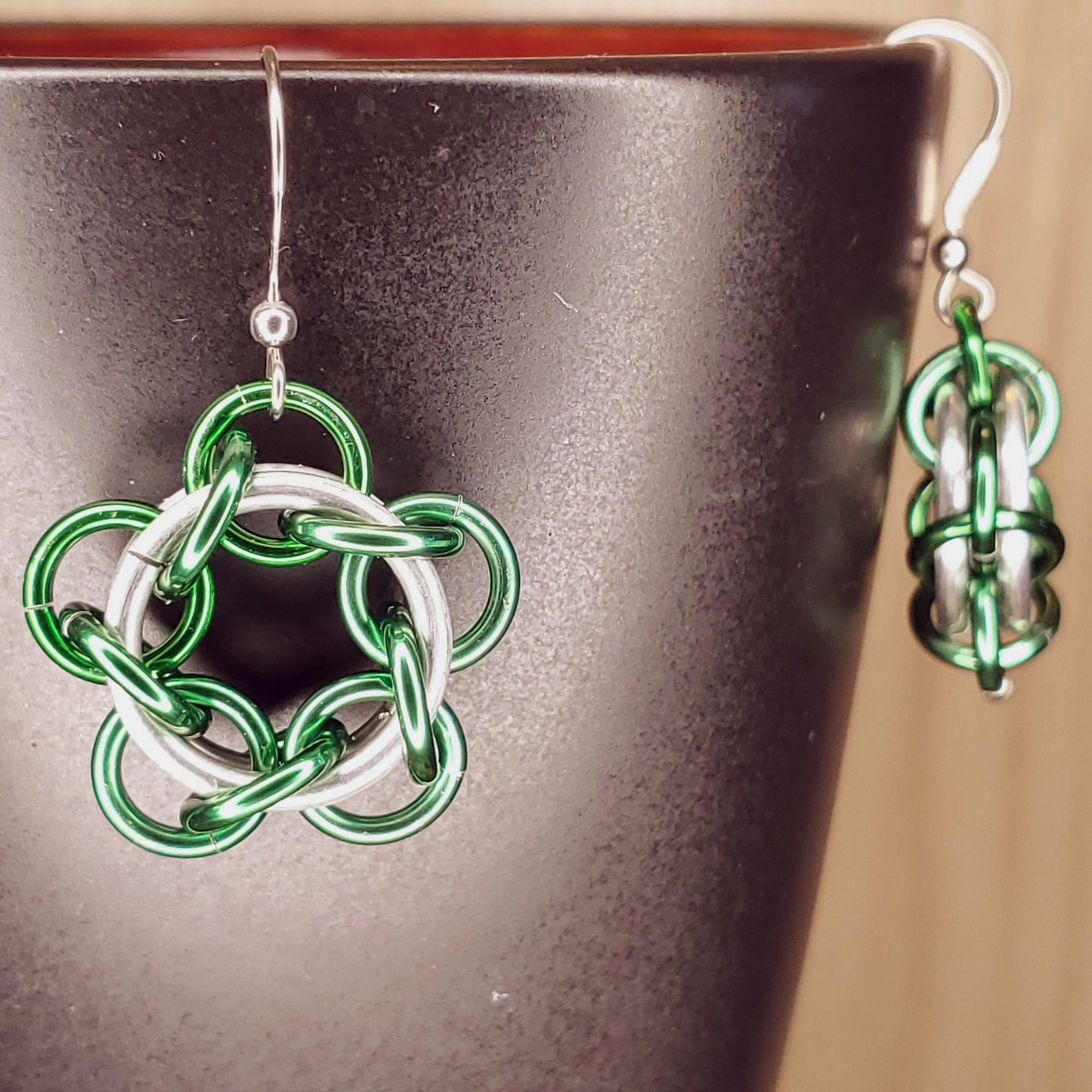 Star Flower Dangle Earrings Green