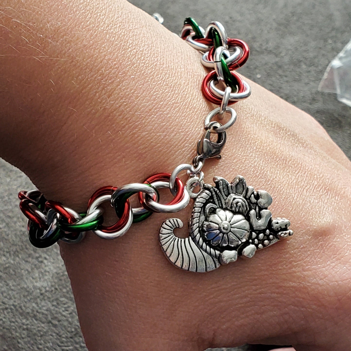 Cornucopia Bracelet Wiggle Weave
