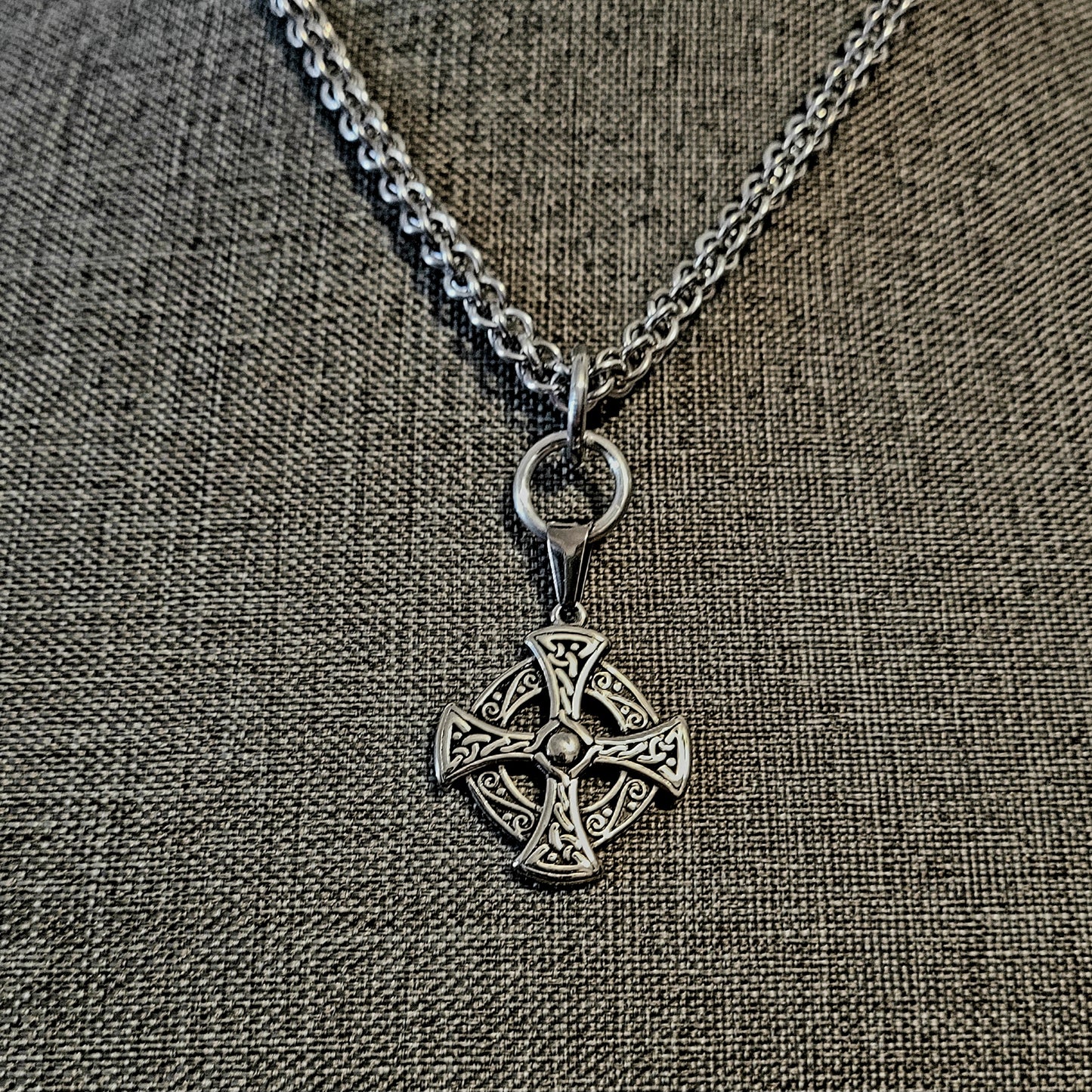 Celtic cross on JPL3 handmade chain