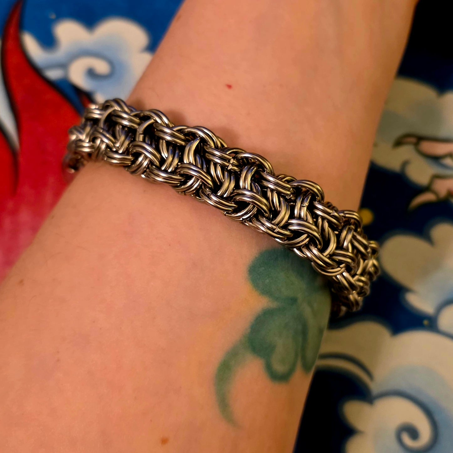 Kinged Vipera Berus Weave