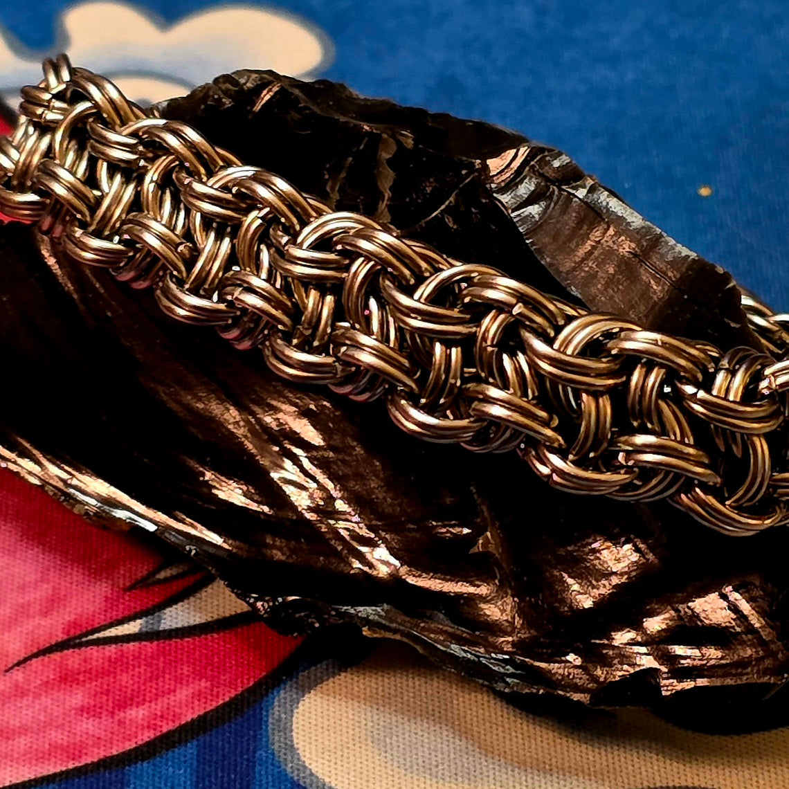 Kinged Vipera Berus Weave