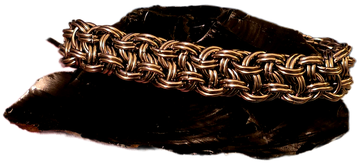 Kinged Vipera Berus Weave