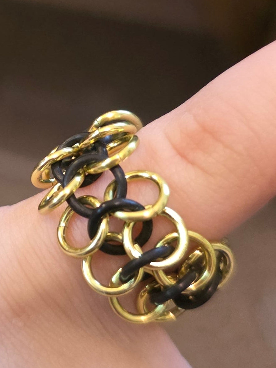 European 4 in 1 ring