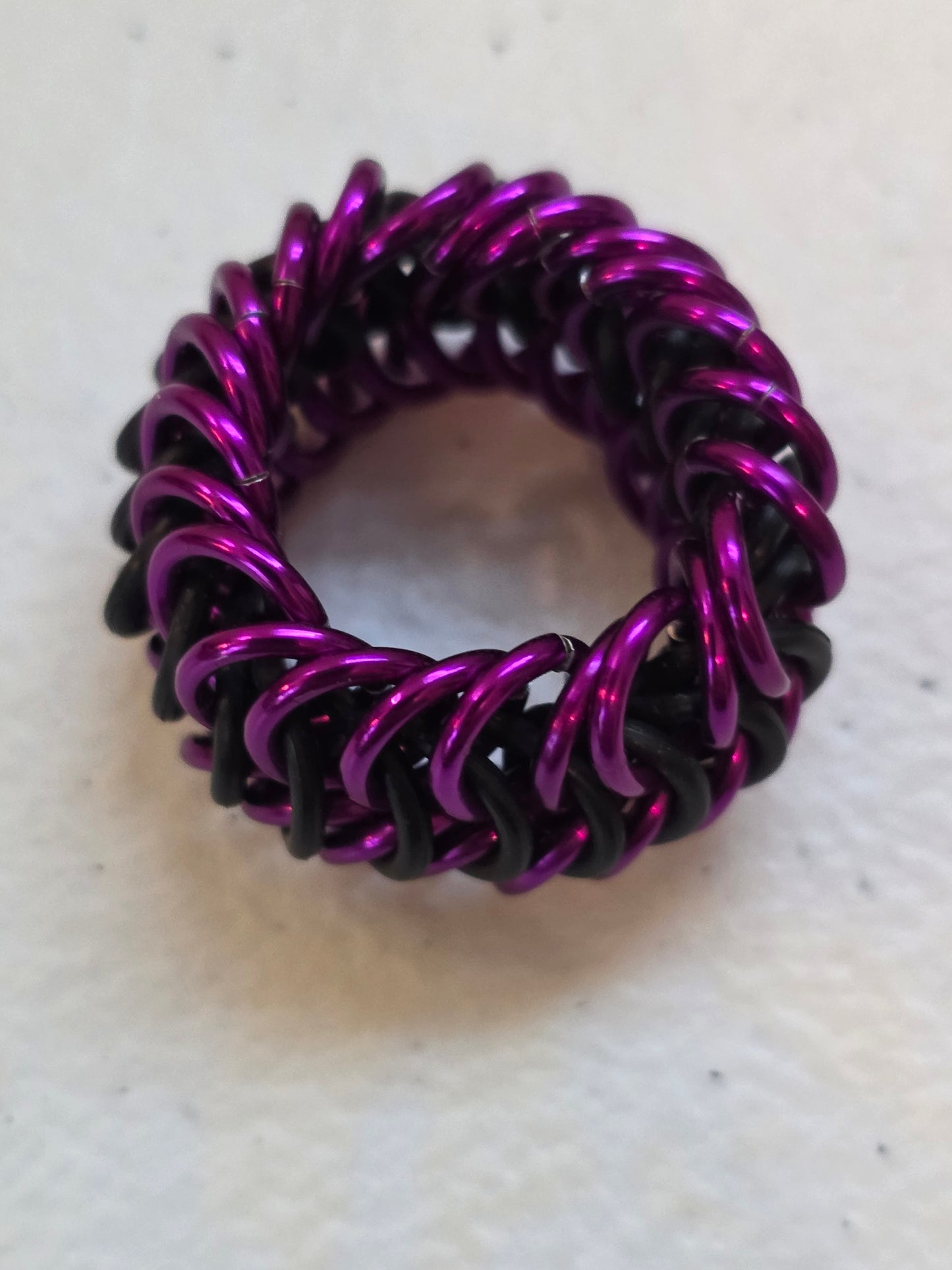 European 6 in 1 ring