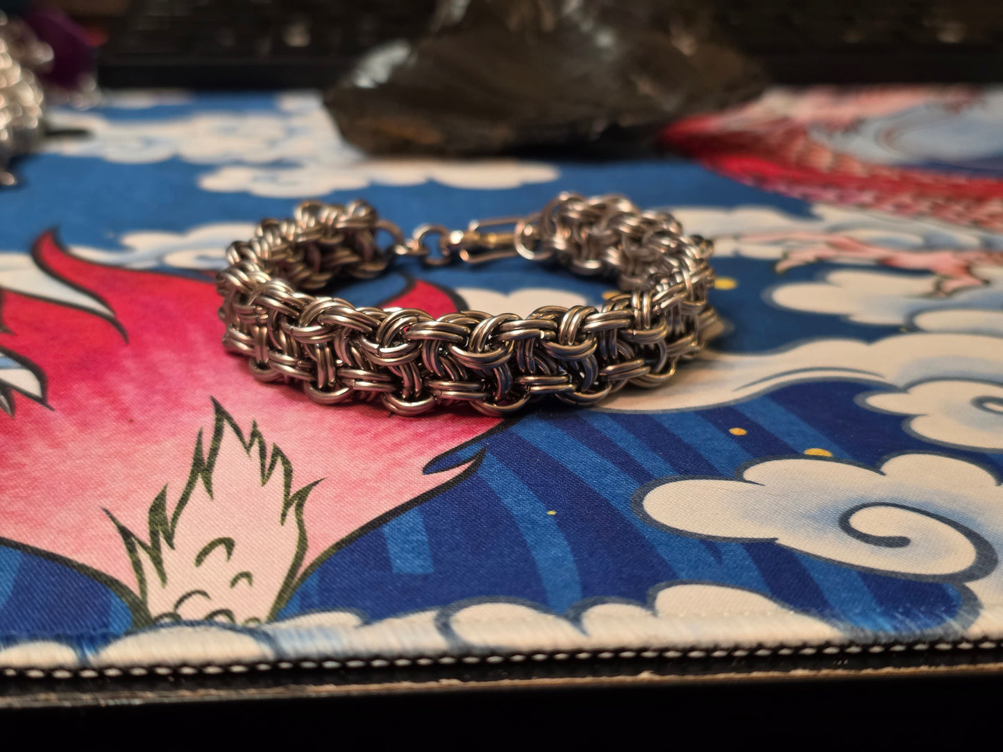 Kinged Vipera Berus Weave